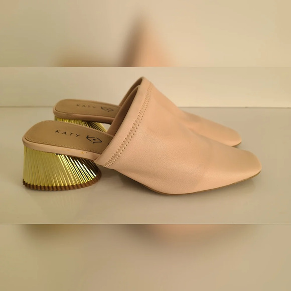 Katy Perry The Clarra Slipon Mules Smooth Nappa Roses Shoes Heels New size 7M - Picture 8 of 9